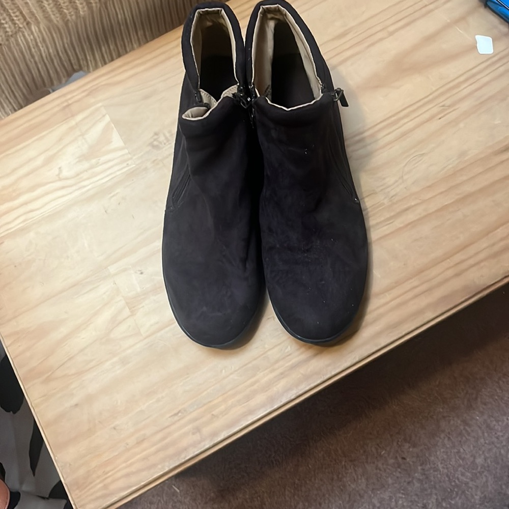 I Love Comfort Boot. Size 11.